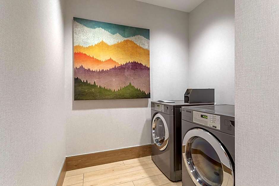 Cambria Hotel Pigeon Forge