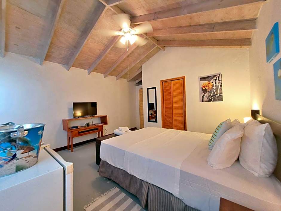 Photo 1 of 5 of Double Room
