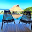 Escape to Paradise, Minimalist 4-BR Beachfront, 300 Mbps with amazing views