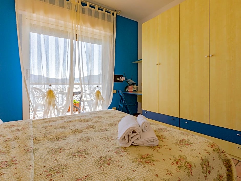 Apartment in Oggebbio with Sea View Terrace