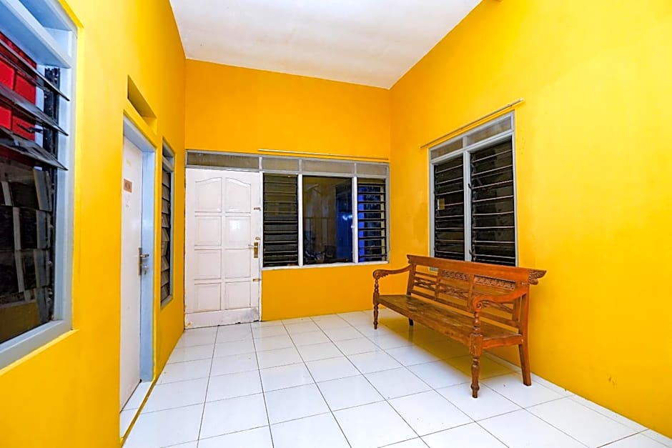 OYO Life 2867 Kos Kuning