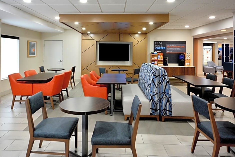 Holiday Inn Express Richmond I-64 Short Pump Area By IHG