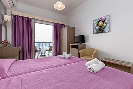 Twin Room Sea View