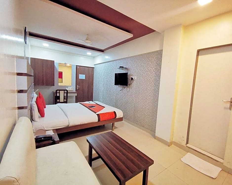 Sai Sharan Stay Inn - Near MIDC Turbhe, Navi Mumbai
