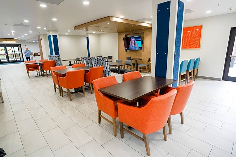 Holiday Inn Express Hotel & Suites Kodak East-Sevierville By IHG