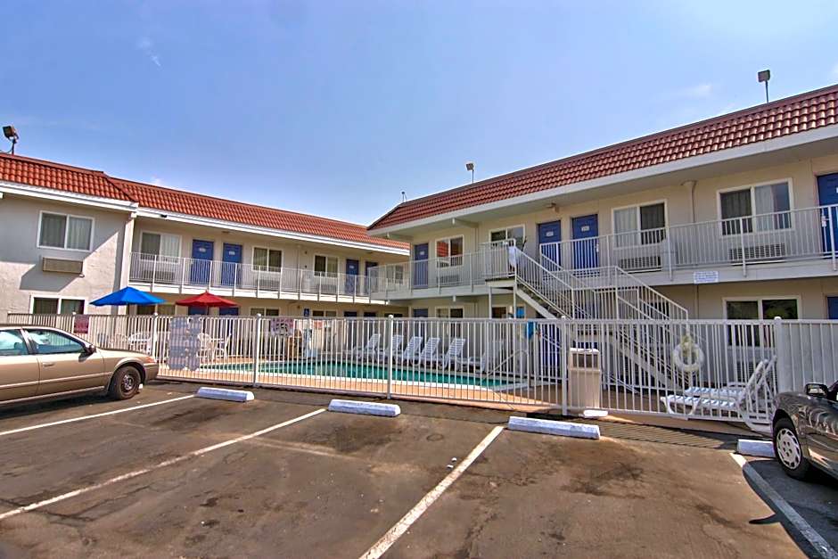 Motel 6-Sacramento, CA - Old Sacramento North