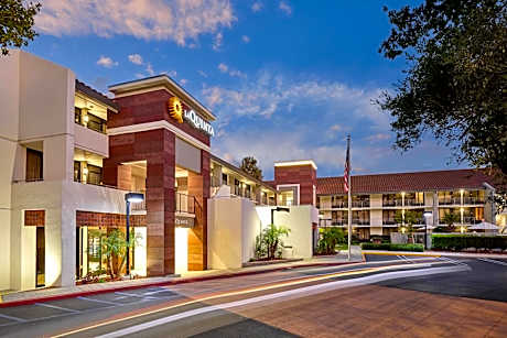 La Quinta Inn & Suites by Wyndham Thousand Oaks Newbury Park