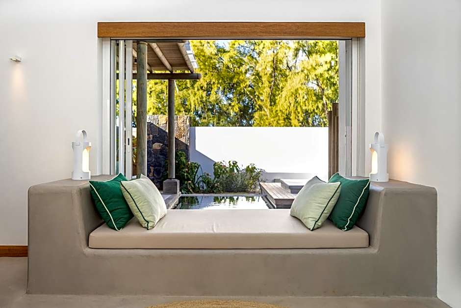 Sunrise Attitude (Adults Only)