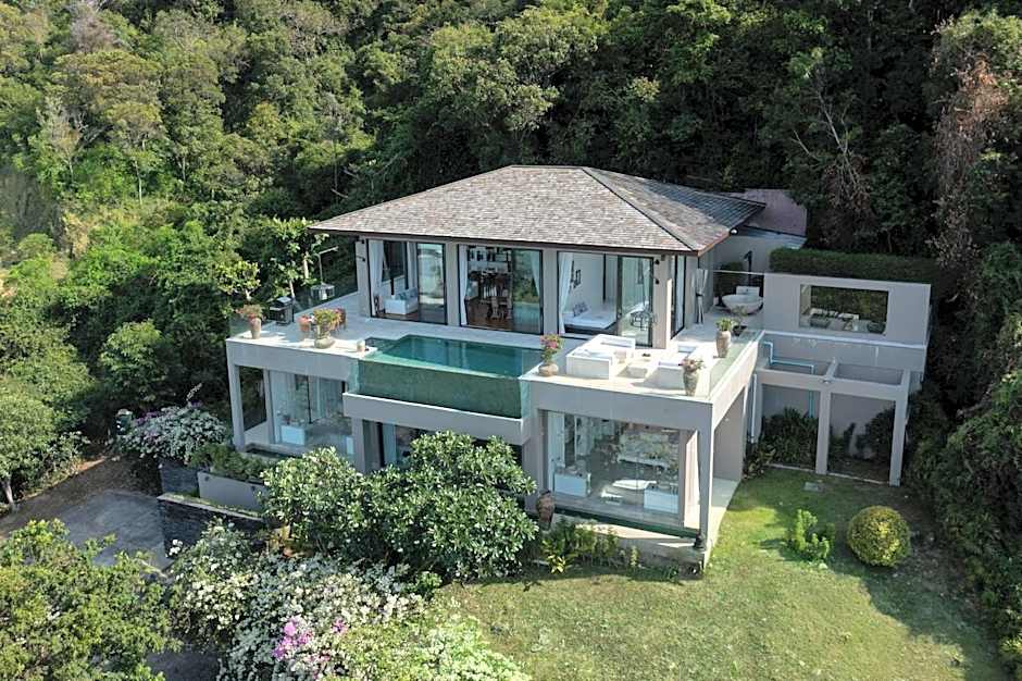 Photo 1 of 83 of Villa