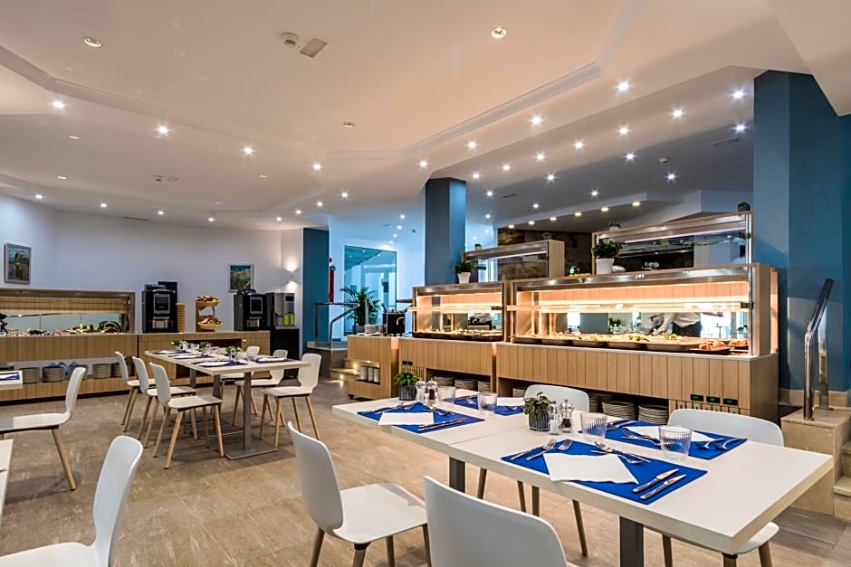 Aparthotel Esquinzo Y Monte Del Mar