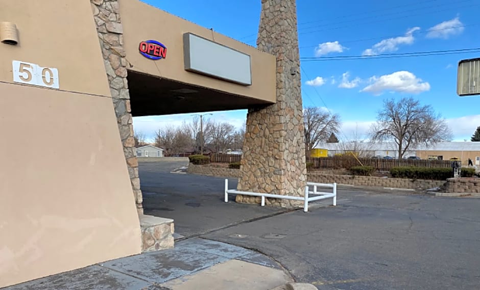 Travelodge by Wyndham Farmington Hwy 64