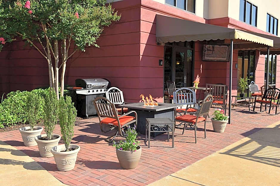 Hampton Inn By Hilton & Suites Alexandria