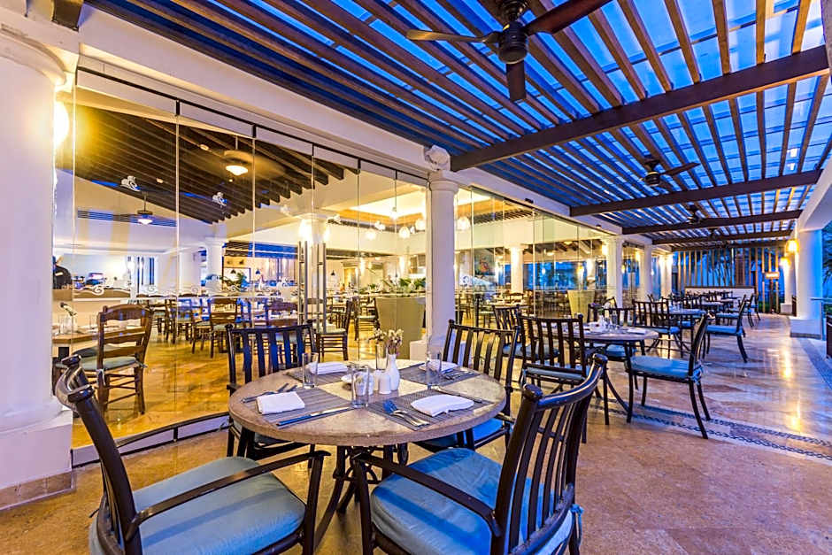 Buenaventura Grand Hotel & Spa - All Inclusive