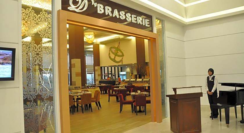 Grand Riverview Hotel