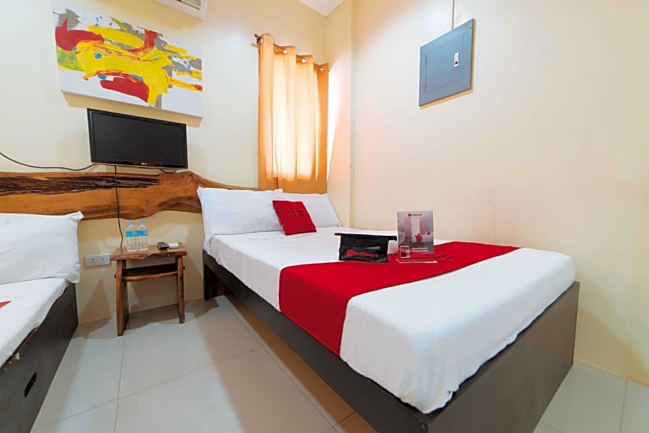 Reddoorz near New Government Center