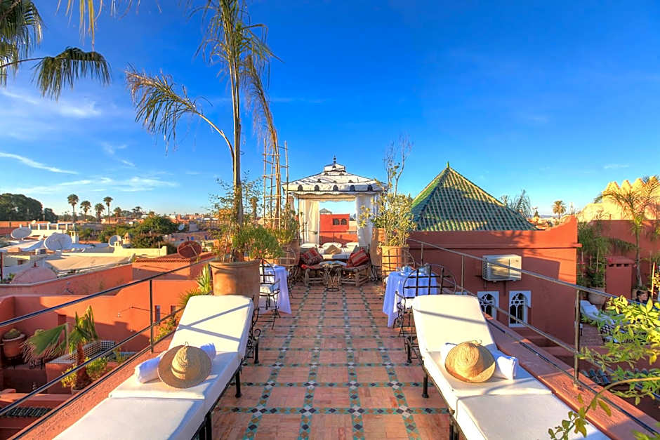 Riad Kaiss By Anika