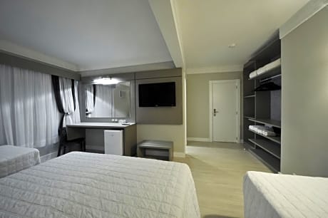 Luxury Quadruple Room