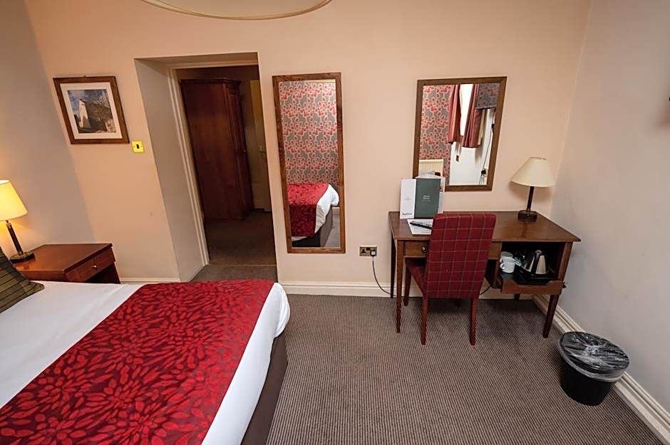 Cross Hands Hotel by Greene King Inns