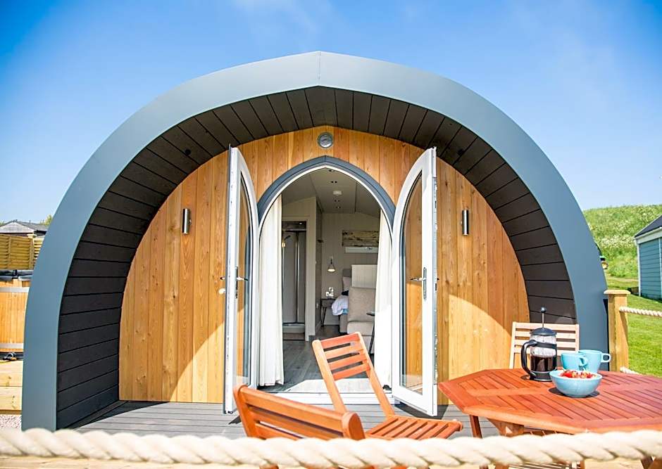 Sauchope Links Holiday Lodge and Glamping Park