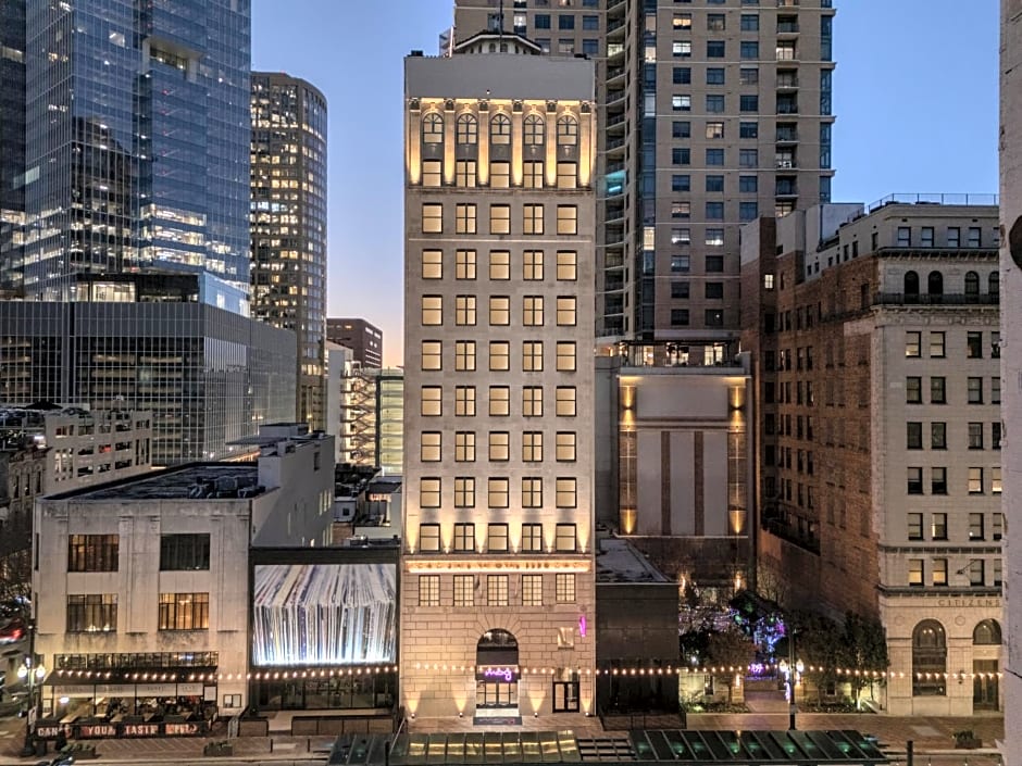 Moxy Houston Downtown
