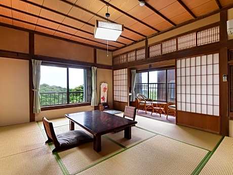 Japanese-Style Quadruple Room