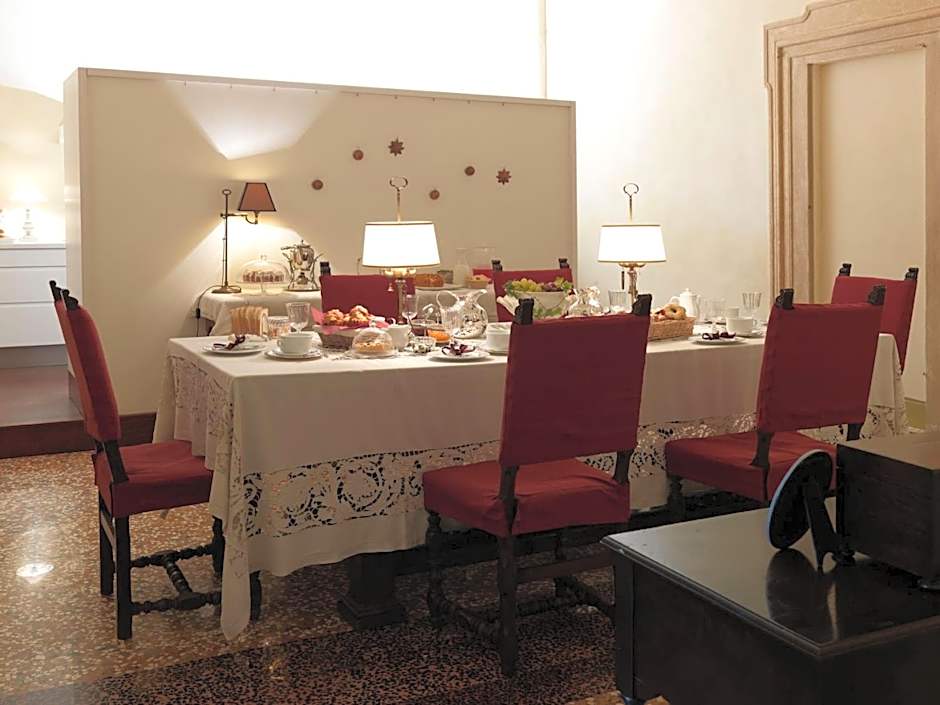 Antica Casa Zucchini B&B