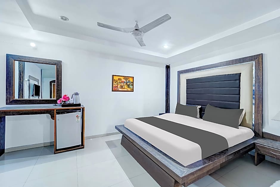 Collection O Rajendra Path Near Railway Station – Patna, CO