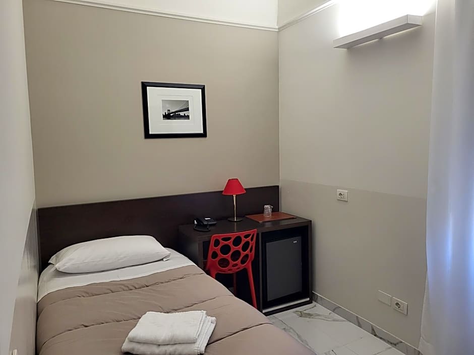 Club Hotel