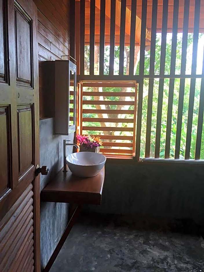 BaanRai KhunYa บ้านไร่คุณย่า