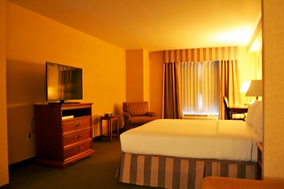 Holiday Inn Express Hotel & Suites Drums-Hazelton, an IHG Hotel