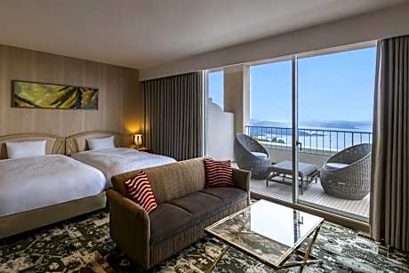 Deluxe Twin Room with Sea View