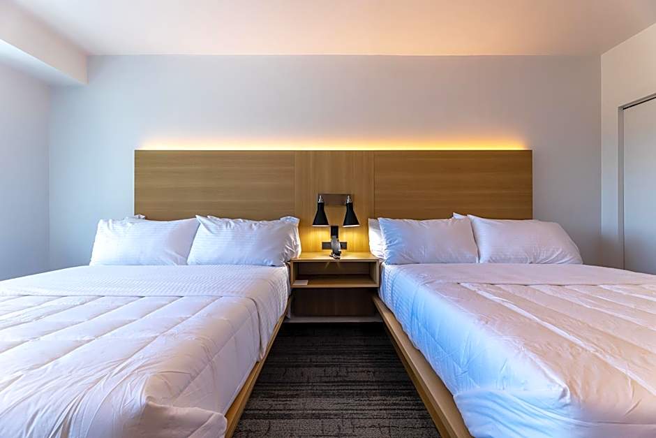 Hotel Mai Downtown Long Beach