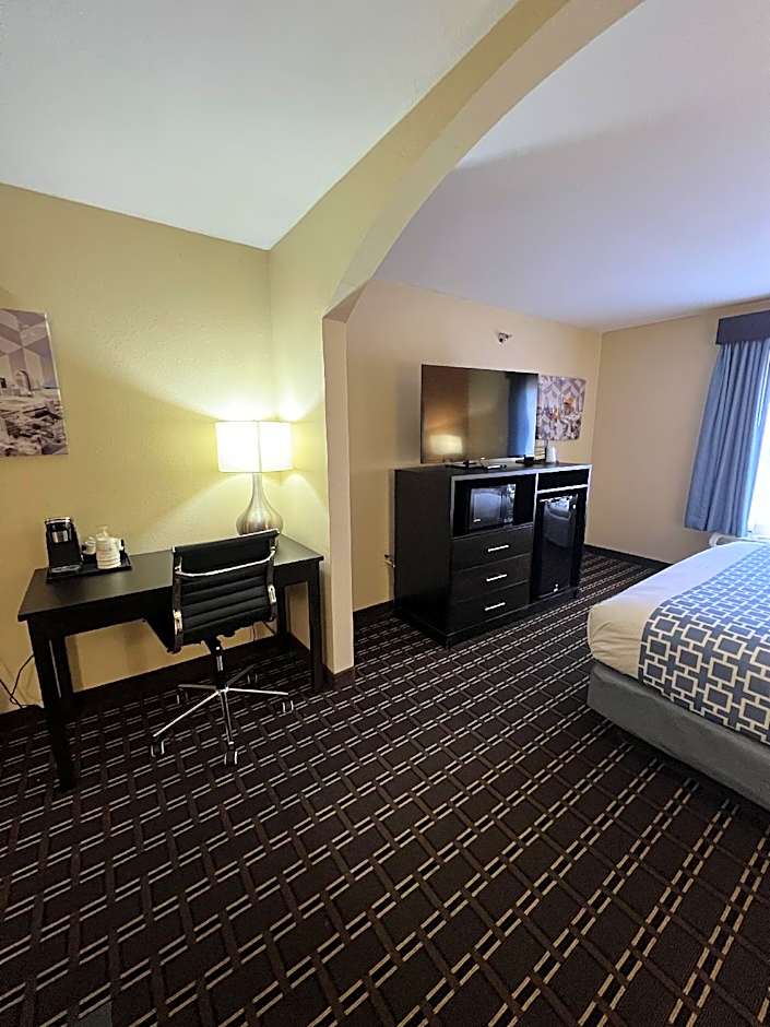 Best Western Plus Bass Hotel & Suites