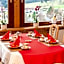 Auerhahn Bed and Breakfast - Black Forest - Waldhotel