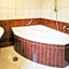 Hotel Casa Viorel jacuzzi & saunas