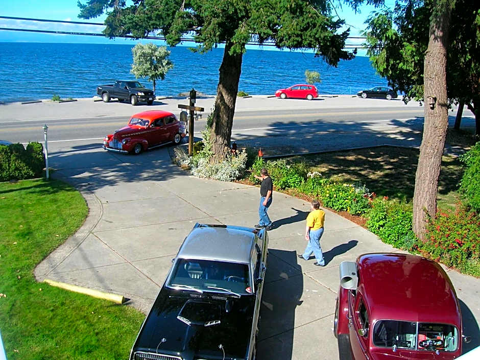 Davis Bay Bed & Breakfast