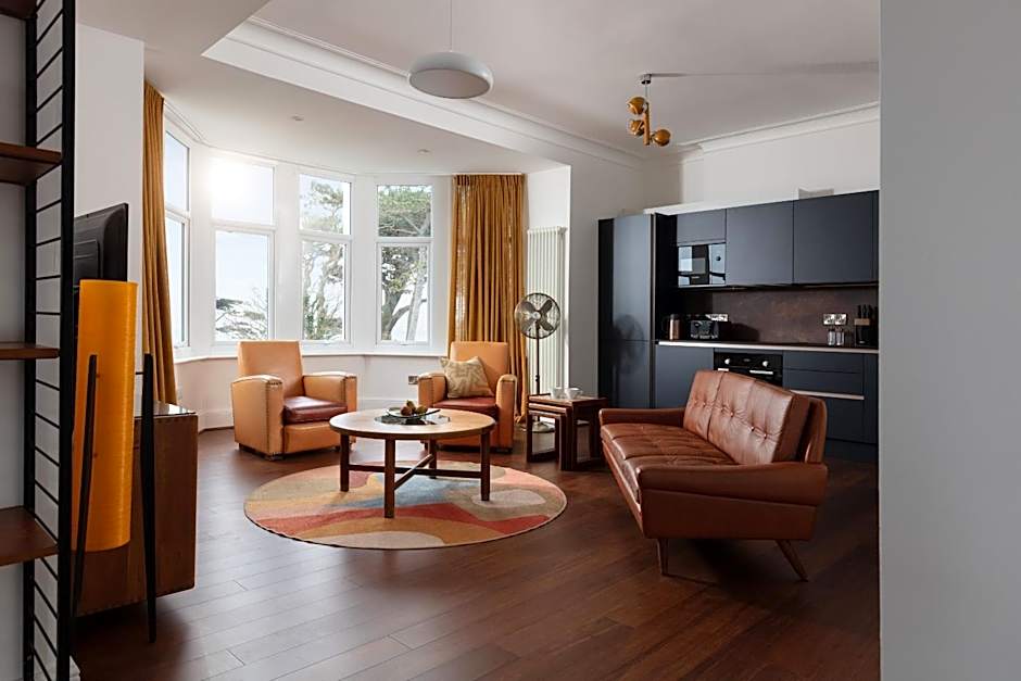 Chelsea House Holiday Apartments