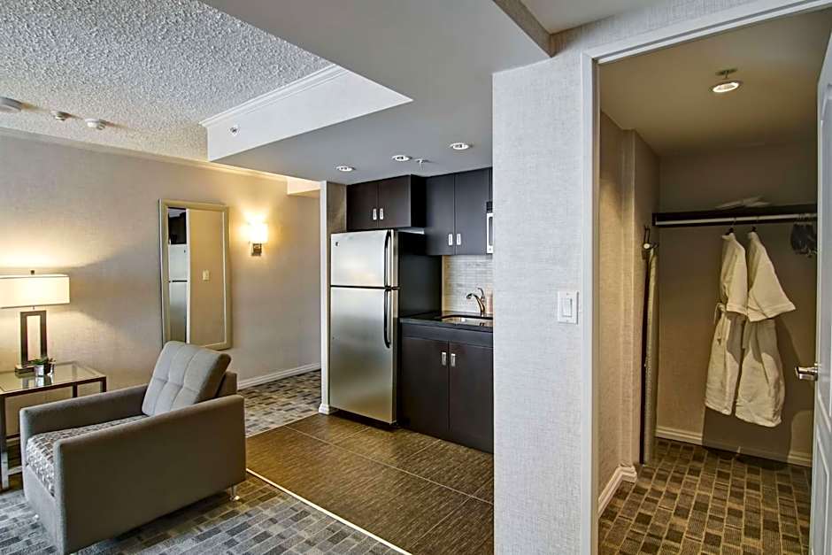 DoubleTree by Hilton Toronto Downtown
