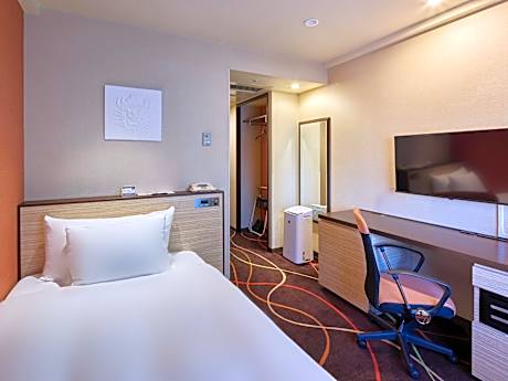Standard Single Room - Non-Smoking