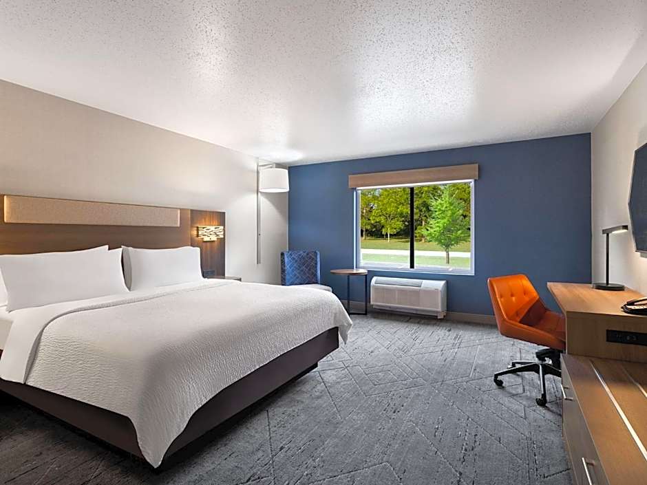 HOLIDAY INN EXPRESS MEADVILLE By IHG