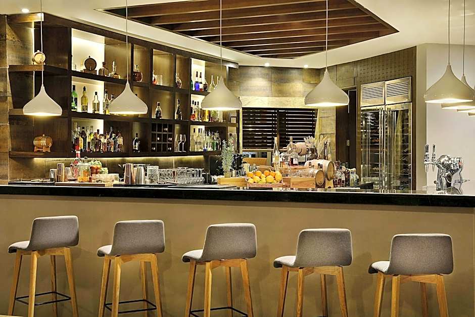 Al Bustan Palace, a Ritz-Carlton Hotel