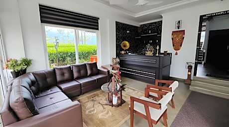 LUMINO WINTER CASTLE