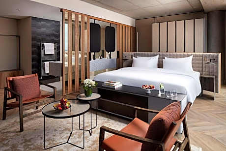 Junior Suite with Extrabed (2 AD + 1 CH)