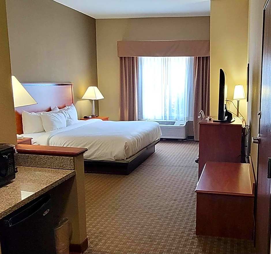 Comfort Inn & Suites Marion I-57