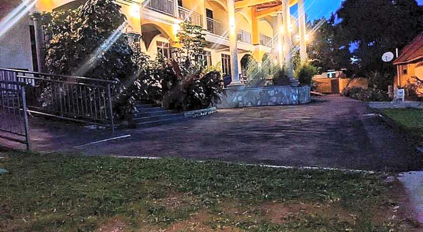 Peniel Beach Hotel