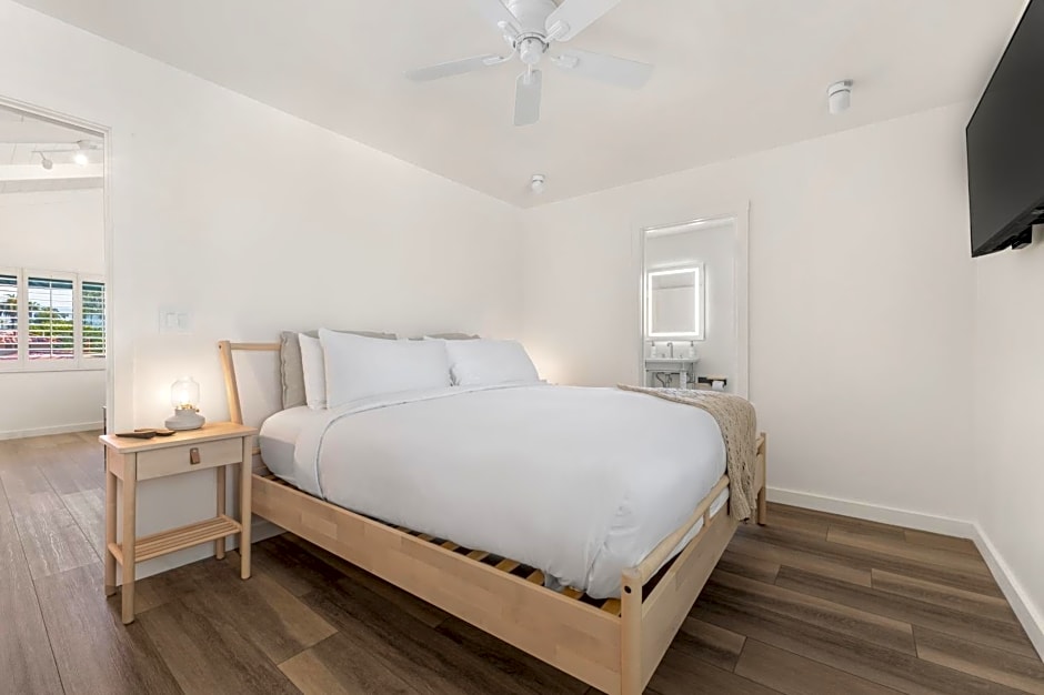Franciscan Inn & Suites