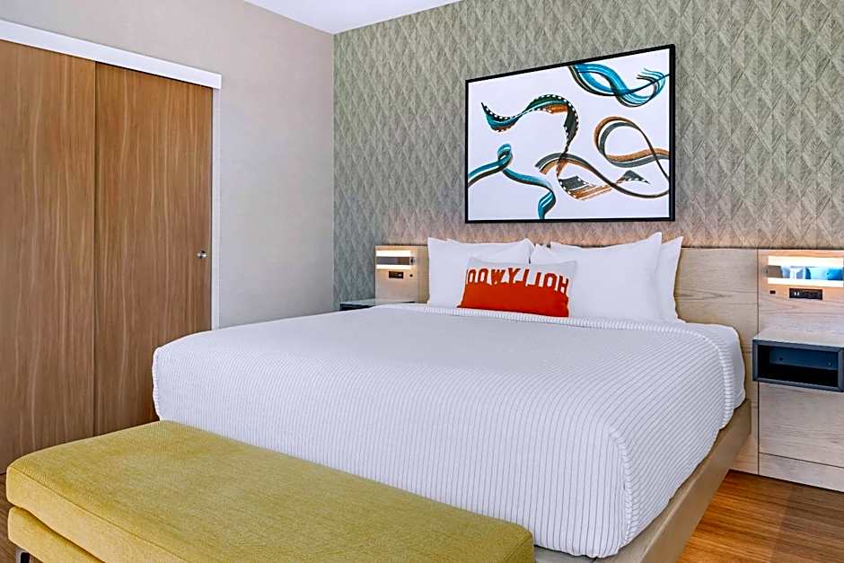 Cambria Hotel Burbank Airport