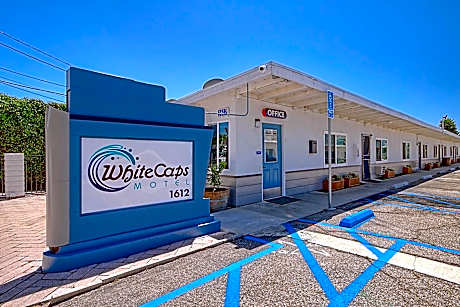 White Caps Motel