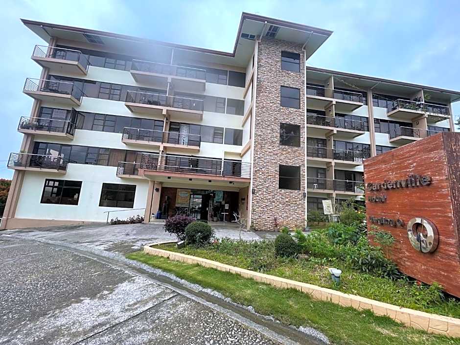 3 Pax Charming Foggy Cold Breeze, Cozy Gardenville Hotel