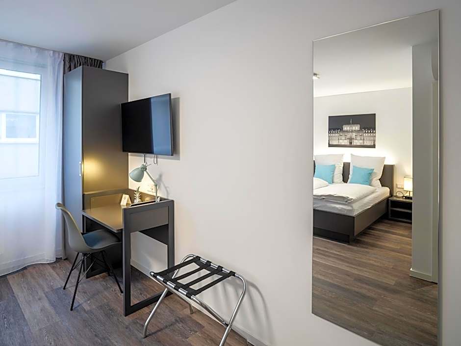 Mood contemporary living